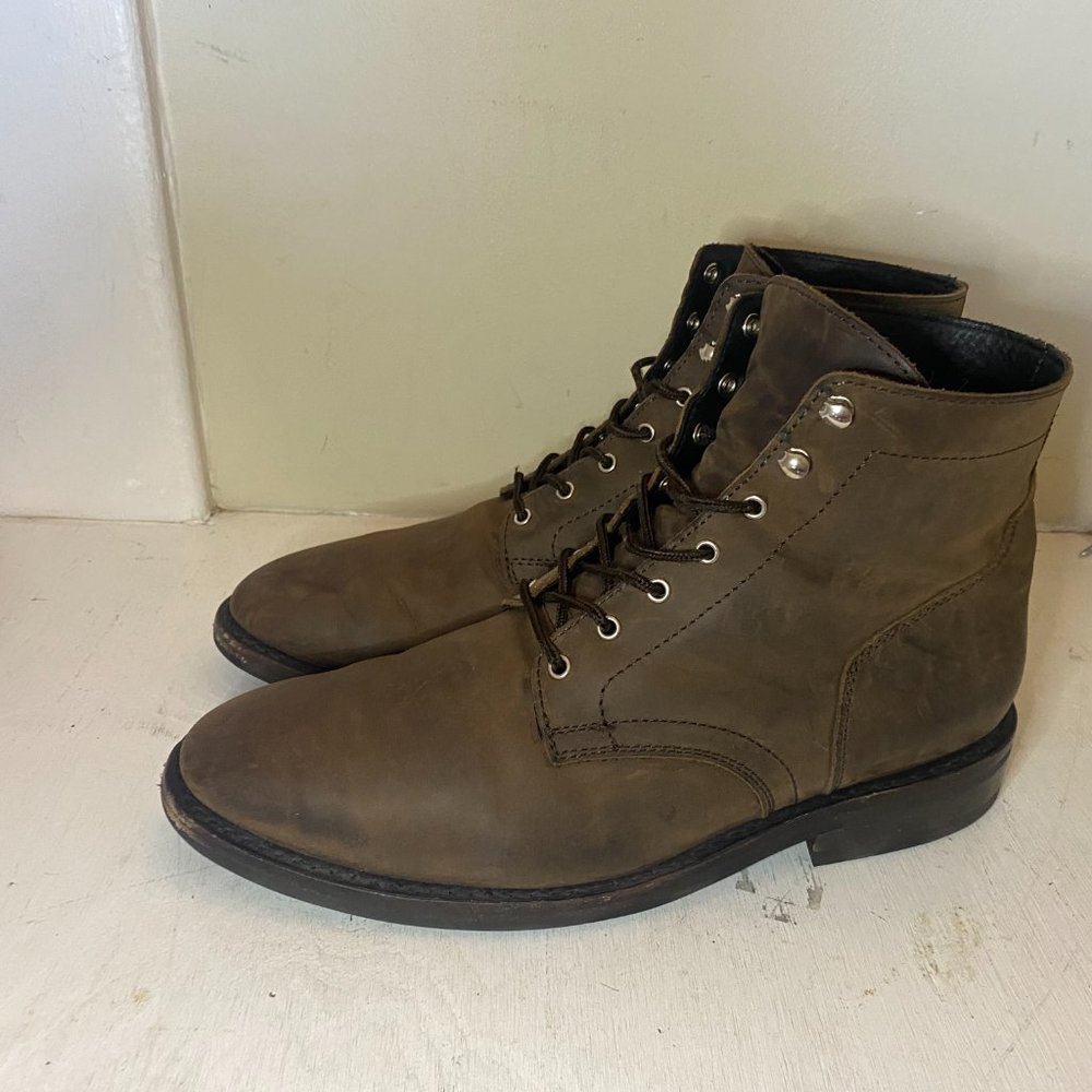 Thursday President Boot